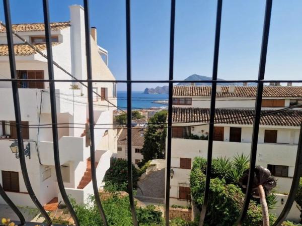 Chalet pareado en plaza de l'Església