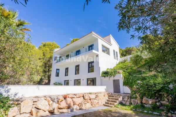 Casa independiente en CL Erica-s.A. I