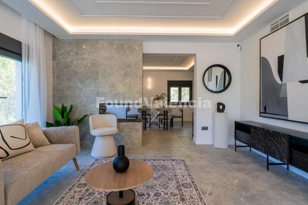 Casa independiente en CL Erica-s.A. I