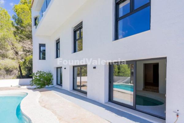 Casa independiente en CL Erica-s.A. I