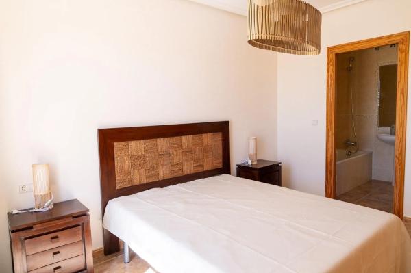 Chalet adosado en calle Toix, 1