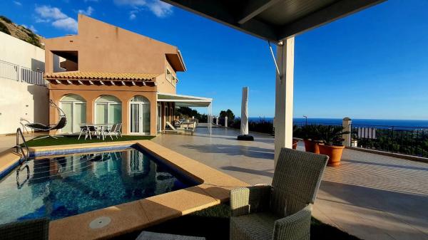 Casa independiente en calle El Pou