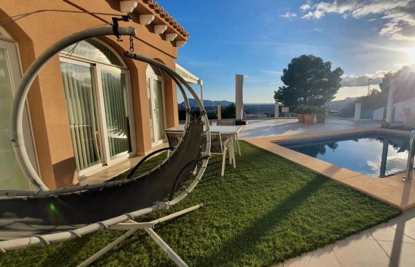 Casa independiente en calle El Pou