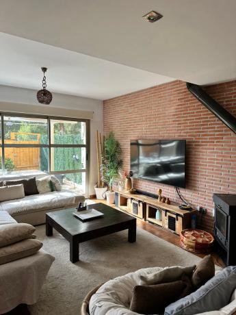 Chalet adosado en calle el Forat, 23