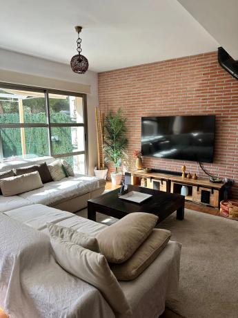 Chalet adosado en calle el Forat, 23