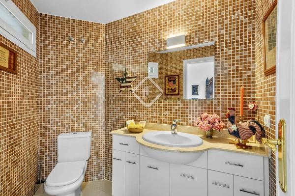 Chalet pareado en calle Costa del Azahar