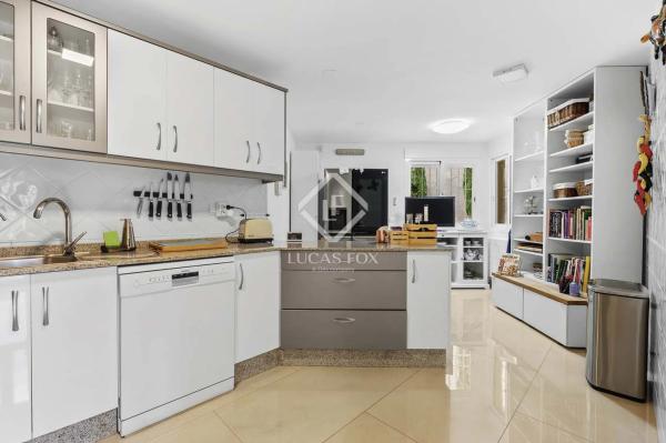 Chalet pareado en calle Costa del Azahar