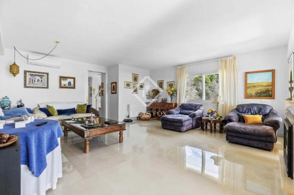 Chalet pareado en calle Costa del Azahar