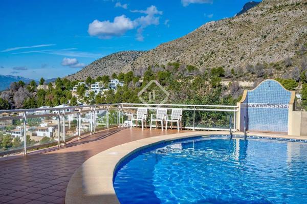 Chalet pareado en calle Costa del Azahar