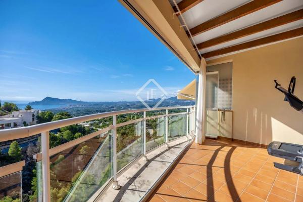 Chalet pareado en calle Costa del Azahar