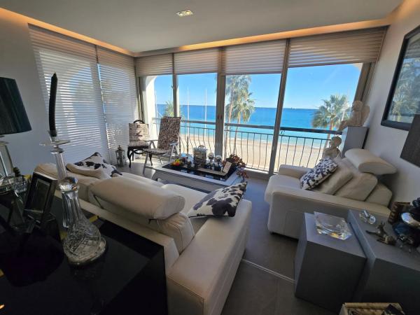 Piso en carretera del Albir, 24