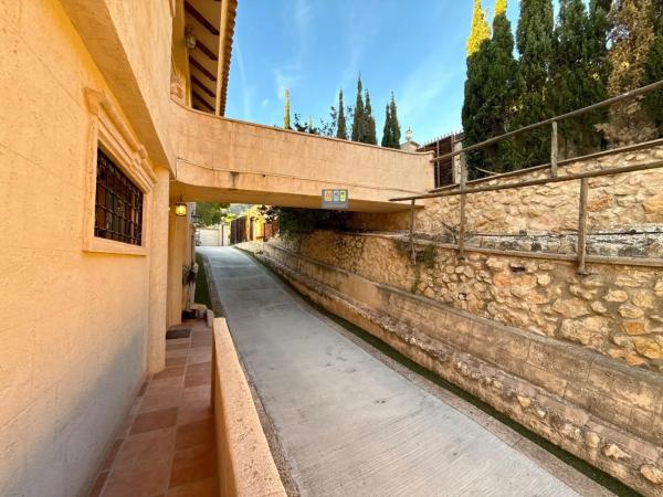 Casa independiente en calle Jardín