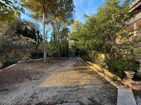 Casa independiente en calle Jardín