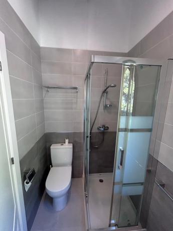 Casa independiente en calle Rosa