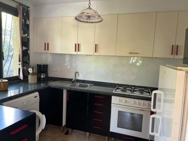 Casa independiente en calle Rosa