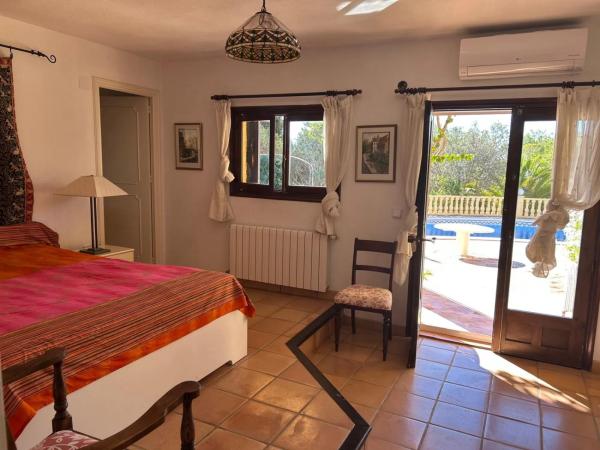 Casa independiente en calle Rosa