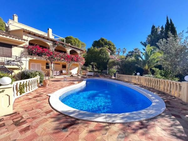 Casa independiente en calle Rosa