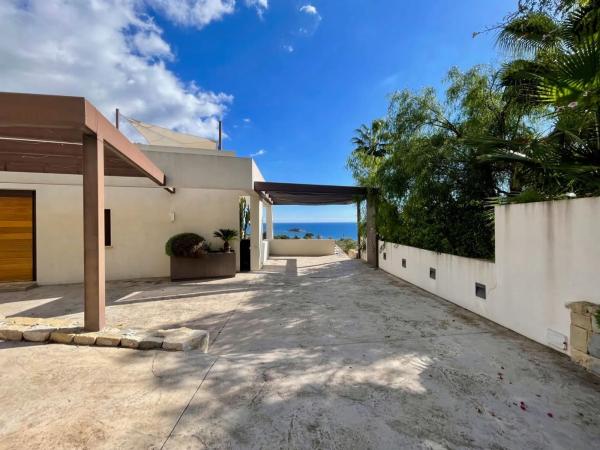 Casa independiente en calle Estació, 9