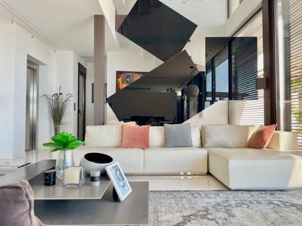 Casa independiente en calle Estació, 9