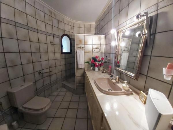 Casa independiente en calle la Rosella