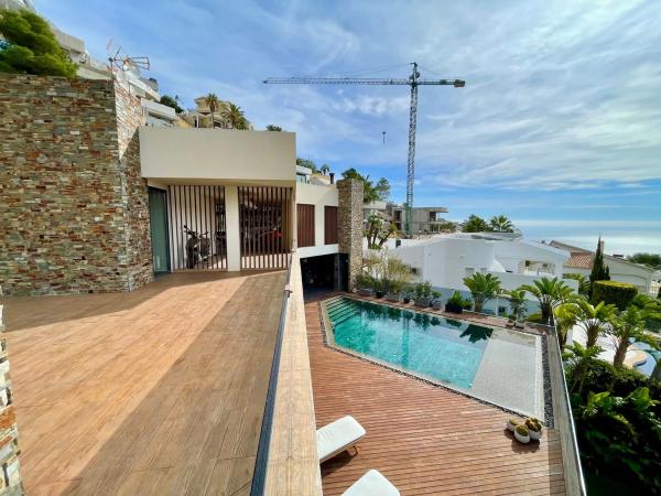 Casa independiente en calle Alemania