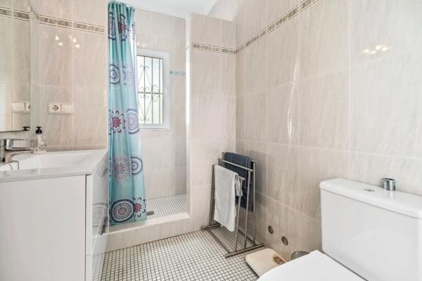 Chalet en Urbanización Jardines de Alhama