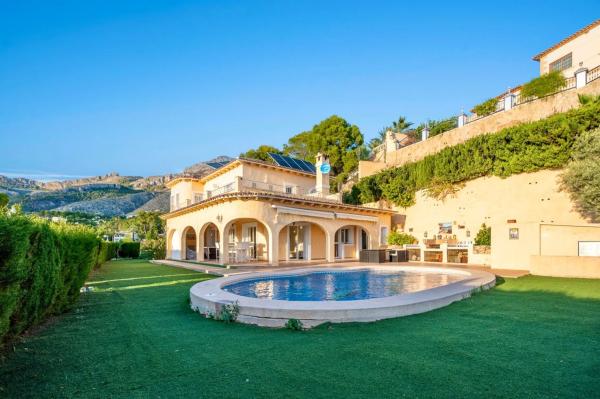Chalet en Urbanización Jardines de Alhama