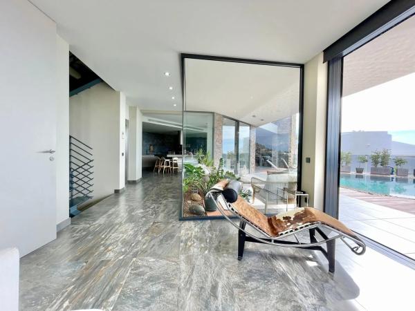 Casa independiente en calle Alemania