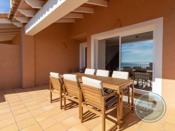 Chalet adosado en calle Freu, 15 -13