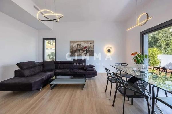 Casa independiente en calle Garrofer