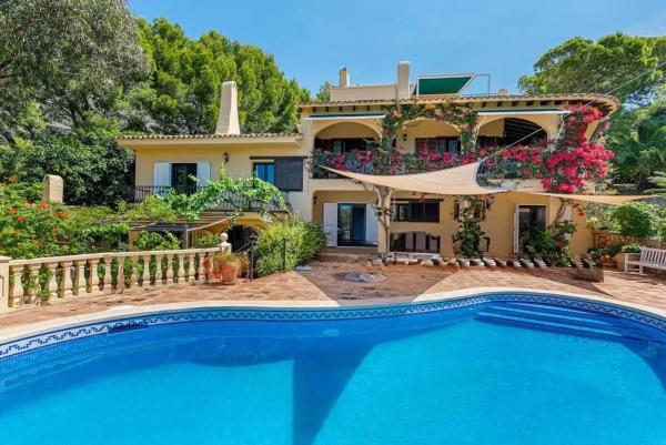 Casa independiente en calle Rosa