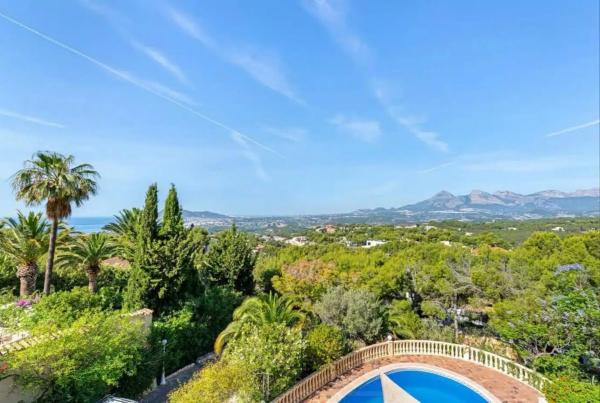 Casa independiente en calle Rosa