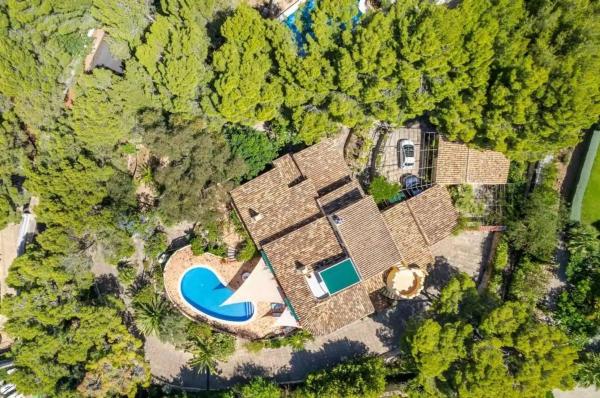 Casa independiente en calle Rosa