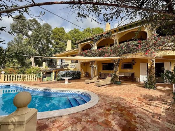 Casa independiente en calle Rosa