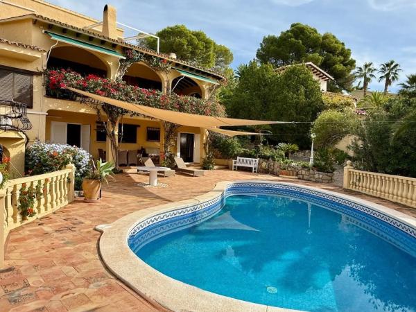 Casa independiente en calle Rosa