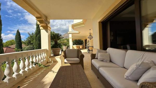 Casa independiente en calle Heidelberg