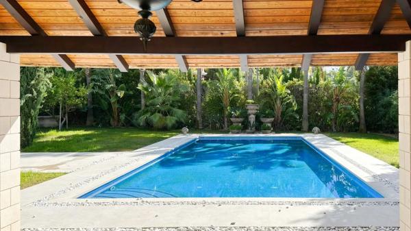 Casa independiente en calle Heidelberg