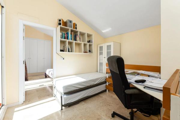 Ático en plaza Mar y Montaña S.U.4