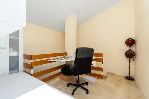 Ático en plaza Mar y Montaña S.U.4