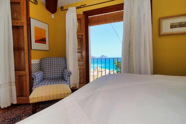 Chalet pareado en calle Santa Bárbara