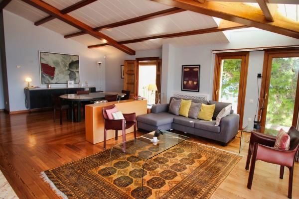 Chalet pareado en calle Santa Bárbara