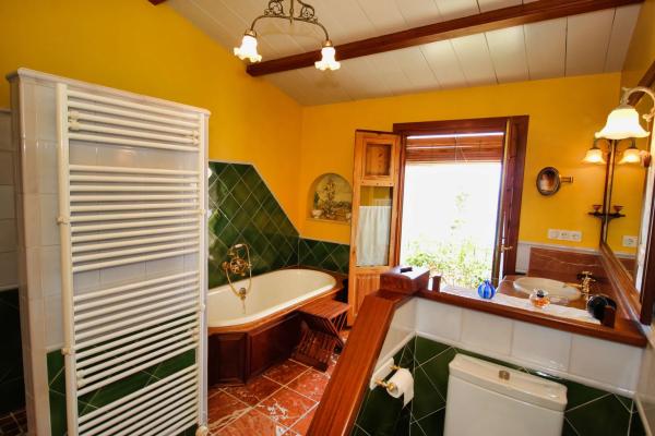 Chalet pareado en calle Santa Bárbara