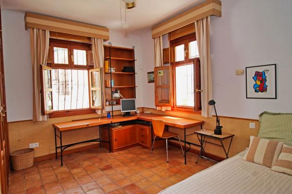 Chalet pareado en calle Santa Bárbara