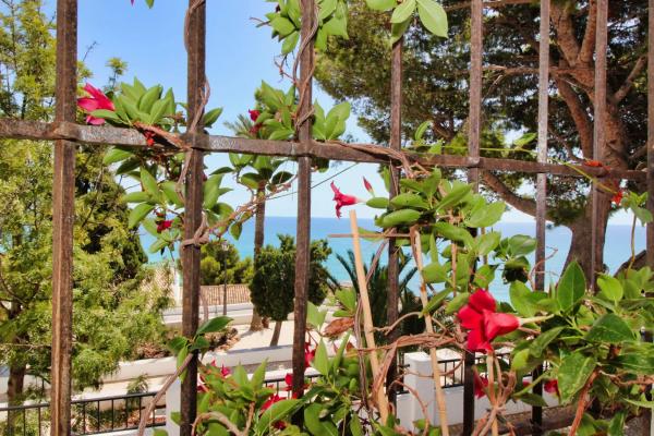 Chalet pareado en calle Santa Bárbara