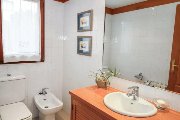 Casa independiente en calle Varadero