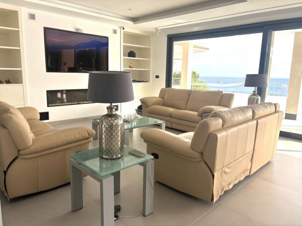 Casa independiente en calle Costa Verde