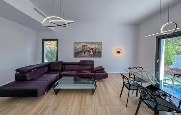 Casa independiente en calle Figuera