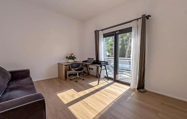 Casa independiente en calle Figuera