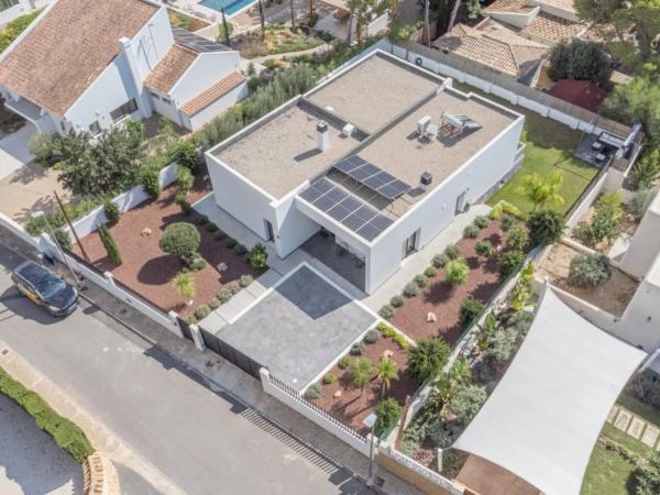 Casa independiente en calle Garrofer