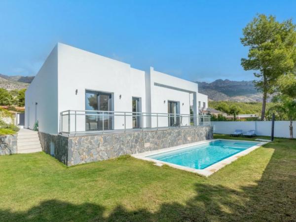 Casa independiente en calle Garrofer